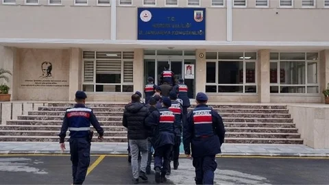 Mersin'de Göçmen Kaçakçılığı Operasyonu, 6 Gözaltı