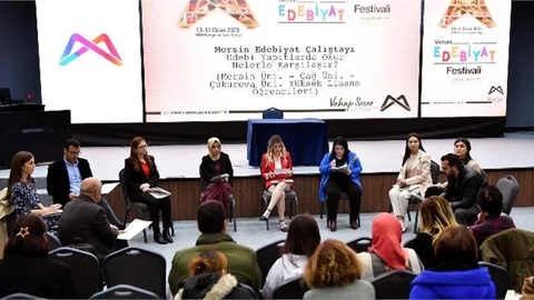 Mersin Edebiyat Festivali 2. Gününde de Dolu Dolu Geçti