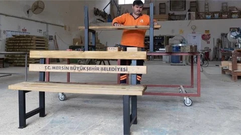 Atölyeler Arı Gibi Çalışıyor, Binlerce Ürün Üretiliyor