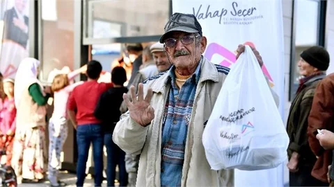 Kargıpınarı Mahallesi’ne Hizmet Yağmuru