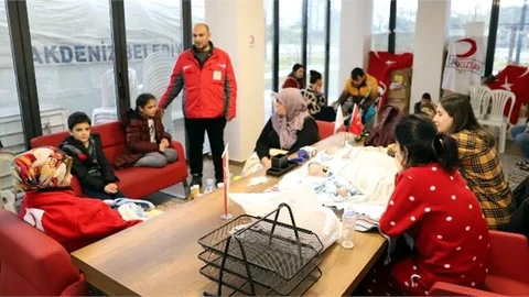 Akdeniz Belediye Başkanı Gültak Teyakkuza Geçtiklerini Söyledi