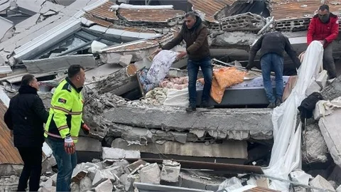 Mersin Büyükşehir’den Deprem Bölgelerine Acil Destek