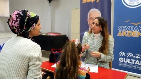 Akdeniz Belediyesi Uzman Psikologları Depremzede Vatandaşların Yanında