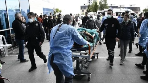 Deprem Yaralıları, Deniz Yoluyla Mersin'e Getirildi