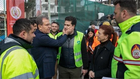 Başkan Seçer, Hatay’da Deprem Bölgesinde İncelemelerde Bulundu