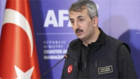 Afad Başkanı Sezer: Depremzedelerden Hiçbir Belge İstemiyoruz