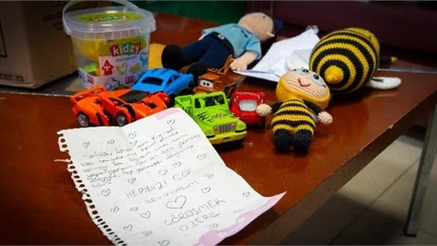 Küçük Kumsal’dan Depremzedelere Duygu Dolu Mektup