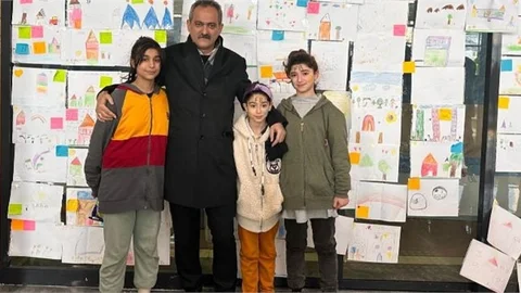 Deprem Bölgesinde 1 Mart'tan Sonra İlçe ve Okul Bazlı Kararlar Alınarak Eğitim Öğretim Başlatılacak