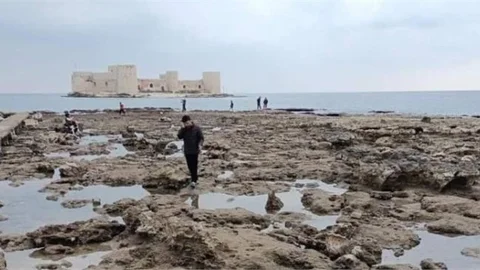 Mersin'de Deniz Çekildi, Vatandaş Tedirgin Oldu