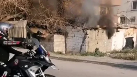 Erdemli'de Ev Yangını