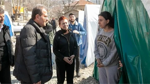 Başkan Seçer, Hafta Sonunu Deprem Bölgelerinde Geçirdi
