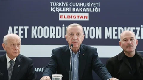 Cumhurbaşkanı Recep Tayyip Erdoğan, Kahramanmaraş'ın Elbistan İlçesinde, Depremzedeleri Ziyaret Etti