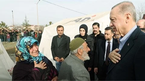 Evini Taşıyacak Depremzedelere 15 Bin Lira Taşınma Yardımı Ödemeleri Başladı