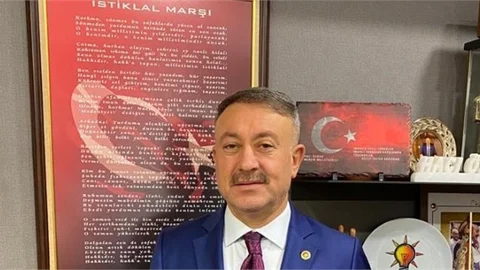 Milletvekili Özkan, İstiklal Marşı'nın Kabulünün 102. Yıldönümünü Kutlayıp Mehmet Akif Ersoy'u Andı