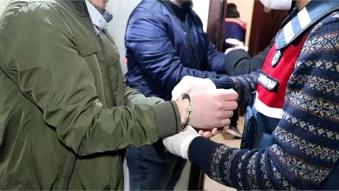 Jandarmadan 4 İlde DEAŞ Operasyonu