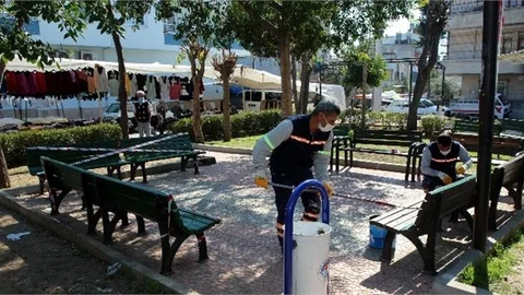 Her Yaştan Yüzlerce Vatandaşın Her Gün Uğradığı Yerler Elden Geçiriliyor