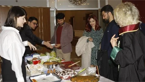 Mersin Barosundan Depremzede Hayvanlar Yararına Kermes