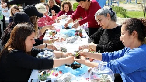 Depremzede Vatandaşlar İçin Teraryum Atölyesi Düzenlendi