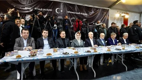 Mersin Büyükşehir’in Mobil Mutfak Tırı Ramazan Boyunca Malatya’da İftar Yemeği Çıkaracak