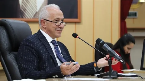 Borçlanma Yetkisi Akdeniz Belediye Meclisi’nde Kabul Edildi