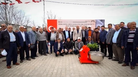Mersin Büyükşehir Destekliyor Çiftçinin Yüzü Gülüyor