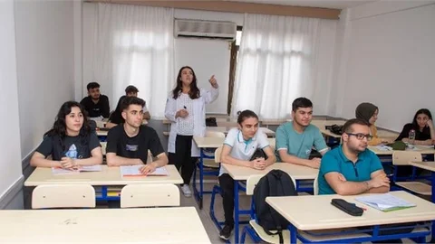 Büyükşehir’in Yurdu ve Kurs Merkezi Depremzede Miray ve Mert’in Umutlarını Yeşertti