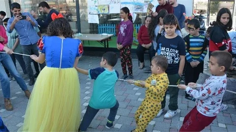 Mersin Büyükşehir’den Depremzede Ailelerin Çocuklarına Moral Veren Etkinlikler