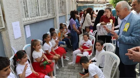 Akdeniz Belediye Başkanı Gültak; "Hayatı Paylaşmak İçin Hiçbir Engel Yok"