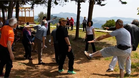 Hayatlarının İkinci Baharında Baharı Darısekisi’nde Karşıladılar