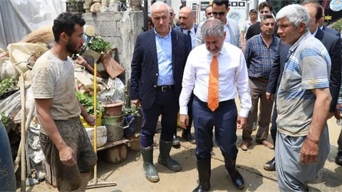 Akdeniz Belediyesi, Zor Anlar Yaşayan Vatandaşların Yardımına Koştu