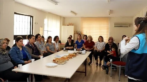 Akdenizli Ailelere "Ebeveyn Tutumları" Semineri