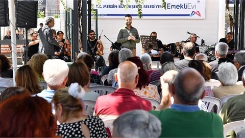 Yenişehir Emekli Evi’nin Üyeleri Türk Sanat Müziği Ziyafeti Yaşadı