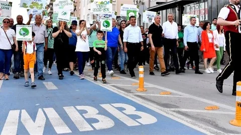 Mersin Büyükşehir’den Çevre Farkındalık Yürüyüşü