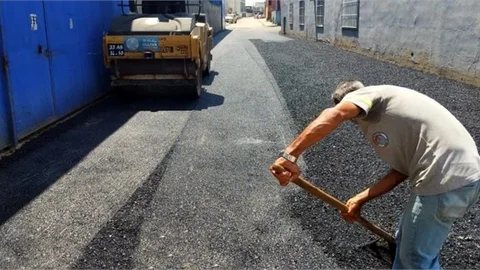 Akdeniz’de Yol Açma, Asfalt ve Kaldırım Yenileme Çalışmaları