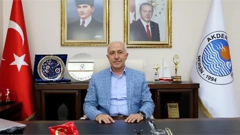 Akdeniz Belediye Başkanı Gültak’tan, "Bir Kitap da Benden" Kampanyasına Destek Çağrısı