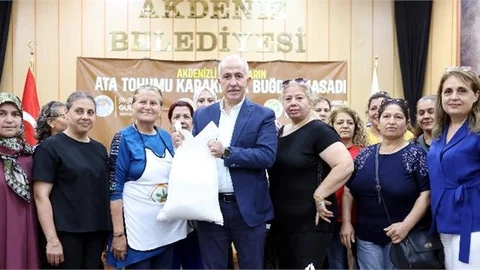 Akdeniz Belediye Başkanı Mustafa Gültak, Hasat Günü Kadınlara Söz Vermişti