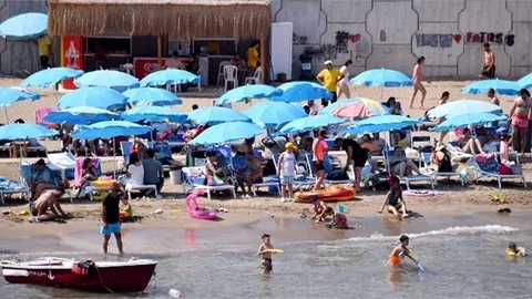 Mersin Büyükşehir’in Halk Plajlarına Kurban Bayramı Tatilinde Yoğun İlgi