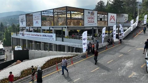 Başkan Seçer, Çamlıyayla Katlı Otopark ve Pazar Yeri'nin Açılışını Gerçekleştirdi