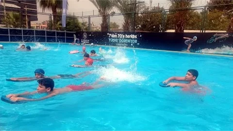 Yüzme Bilmeyen Çocuk Kalmayacak!