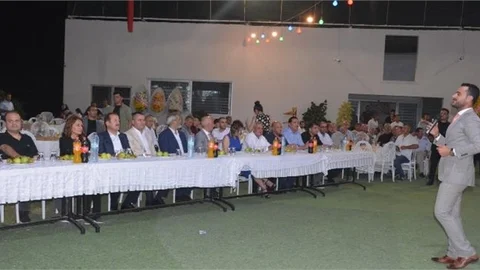 Ünlü Sanatçı Kadir Somer Enerjisiyle Protokolü Coşturdu