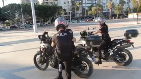 Motosikletli Polis Timleri Sokaklarda Asayişi Sağlıyor