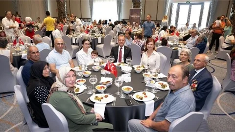 Başkan Seçer ve Eşi Meral Seçer, 15 Temmuz Anmasında Şehit Aileleri, Gaziler ve Gazi Aileleri İle Yemekte Buluştu