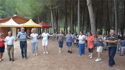 Mersin Büyükşehir’den Emeklilere Huzur Veren Geziler