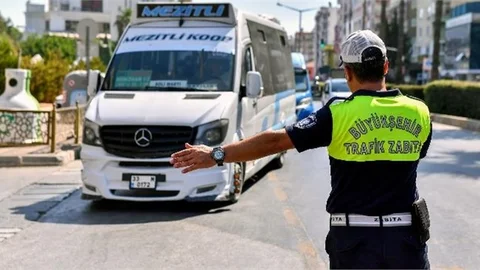 Büyükşehir Zabıta Ekipleri Vatandaşların Sağlıklı Bir Yolculuk Yapması İçin Teyakkuzda