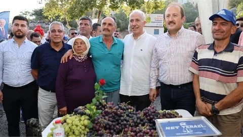 Akdeniz Belediyesinin Düzenlediği 2. Esenli Üzüm Şenliği Binlerin Katılımıyla Gerçekleşti
