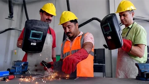 Mersin Büyükşehir’in Tırmıl Mercek’teki Eğitimleri Hızla Devam Ediyor