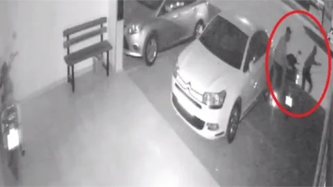 Apartmandan İnen Komşu Motosiklet Hırsızlığını Önledi