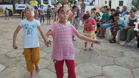 Mersin Büyükşehir’in Köy Şenlikleri Tarsus ve Çamlıyayla’da Tüm Hızıyla Sürüyor