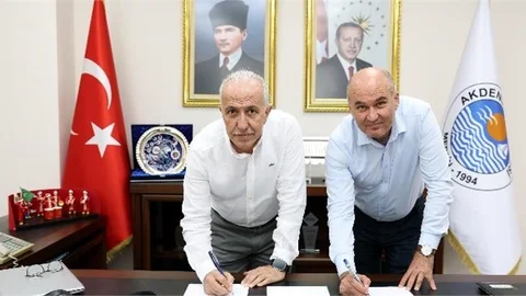 Akdeniz Belediyesi İle Alata Bahçe Kültürleri Enstitüsü Arasında Protokol İmzalandı