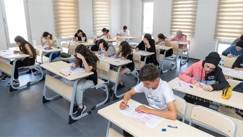 Gençlerin Üniversite Hayalleri Büyükşehir’in Destekleriyle Gerçek Oldu